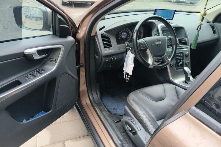 Used Volvo XC60 2013 T5 Comfort Edition
