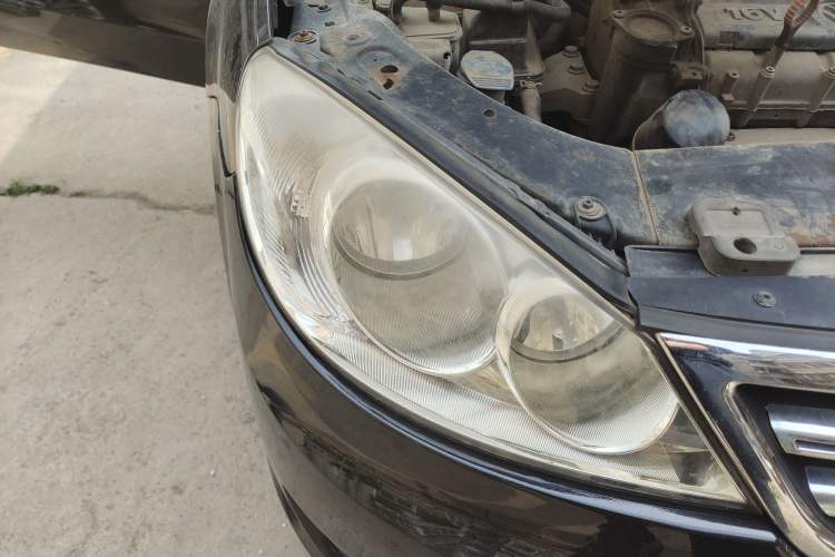 Used Volkswagen Lavida 2011 1.6L Manual Joy Version Right Front Headlight