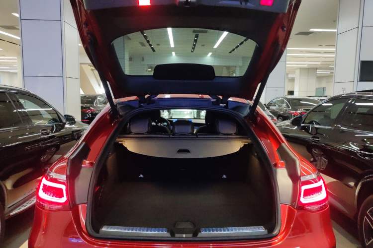 Used Mercedes-Benz GLC Coupe 2020 GLC 260 4MATIC Coupe SUV Trunk