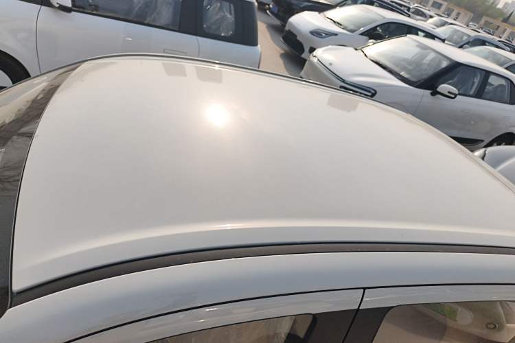 Used Wuling Hongguang MINIEV 2025 Four-Door Version Advanced Edition Roof