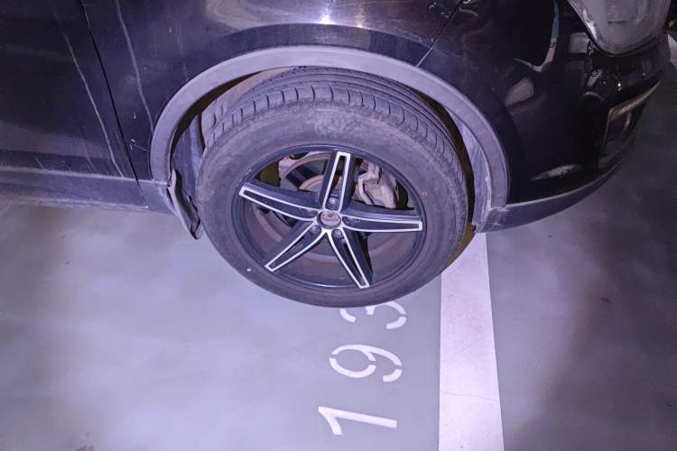 Used Bestune X80 2013 2.0L manual luxury version