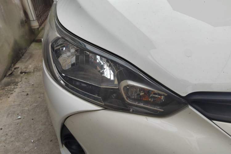 Used Toyota YARiS L Zhi Xiang 2017 1.5E CVT Dynamic Edition Right Front Headlight