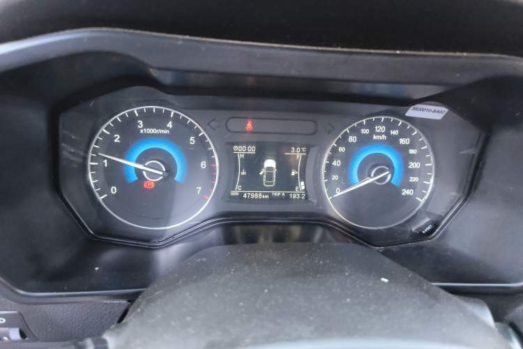 Used Dongfeng Fengon 580 2016 1.8L Manual Comfort Model
