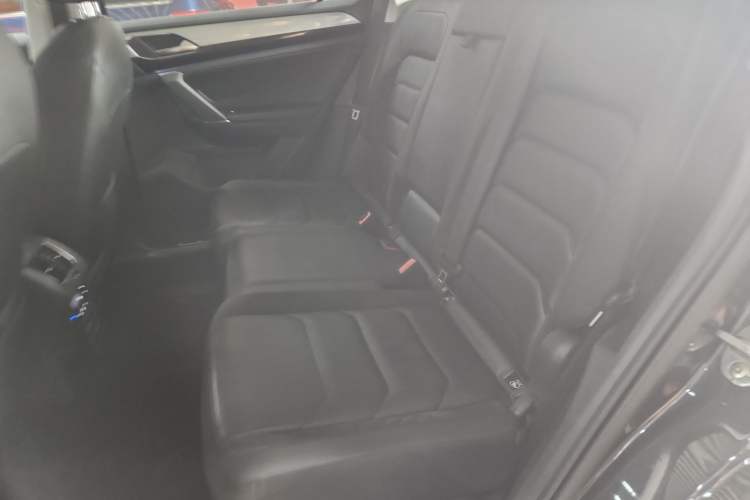 Used Volkswagen Tayron 2020 330TSI Two-Wheel Drive Luxury Smart Connectivity Version