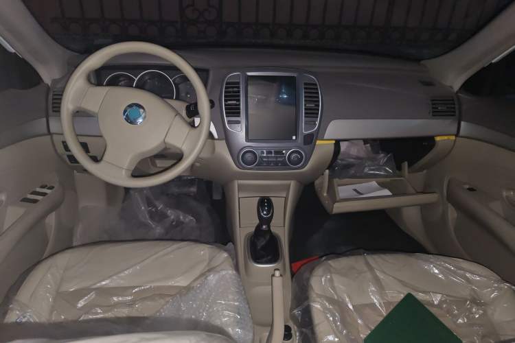 Used Dongfeng Junfeng E11K 2019 ES360 Battery-Swap Version 46.7 kWh
