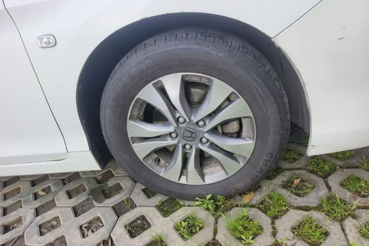 Used Honda Accord 2015 2.0L LX Comfort Edition Right Front Wheel Hub