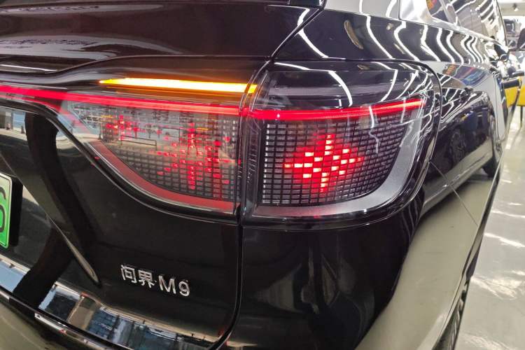 Used Hima AITO M9 2024 Range-Extended Ultra Version 52 kWh 5-Seater Model