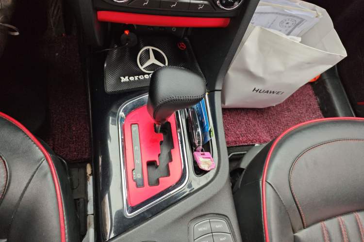 Used Soueast DX7 2018 1.5T Automatic Glory Edition Gear Lever