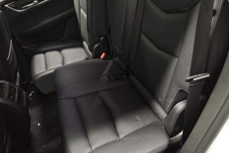 Used Cadillac XT5 2018 25T Luxury Model