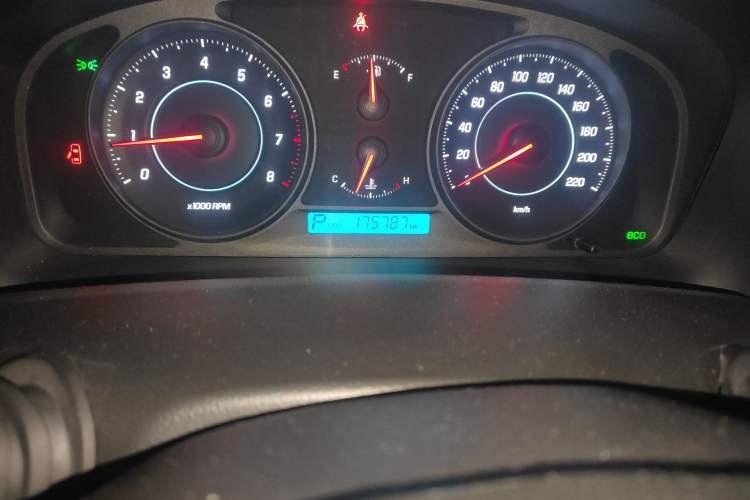 Used Chevrolet Captiva 2014 2.4L 4x4 Flagship Edition 7 Seats