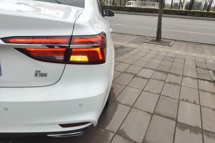 Used Roewe i6 2020 PLUS 1.6L CVT 4G Connected Glory Flagship Edition