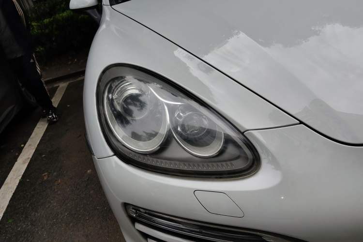 Used Porsche Cayenne 2011 Cayenne 3.0T Right Front Headlight