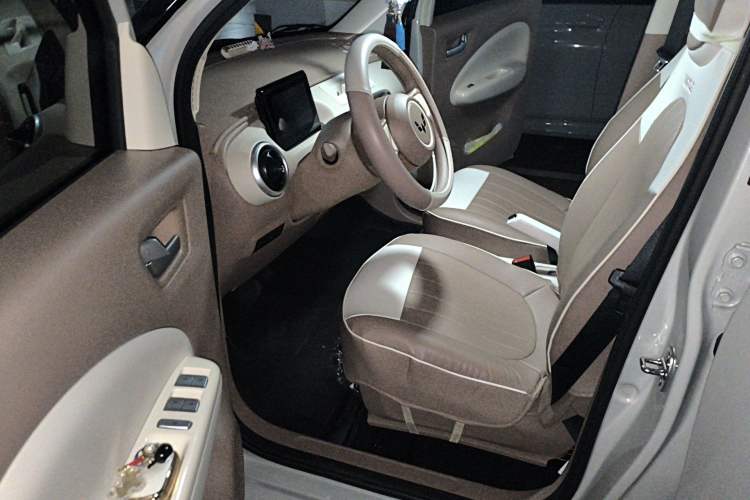 Used Wuling Hongguang MINIEV 2025 Four-Door Version Advanced Edition