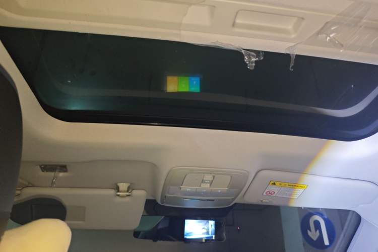 Used Roewe Ei5 2019 Luxury Edition Headliner