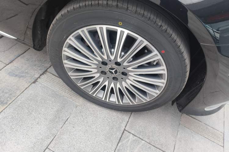 Used Mercedes-Benz E-Class 2021 Facelift E 300 L Stylish Edition
