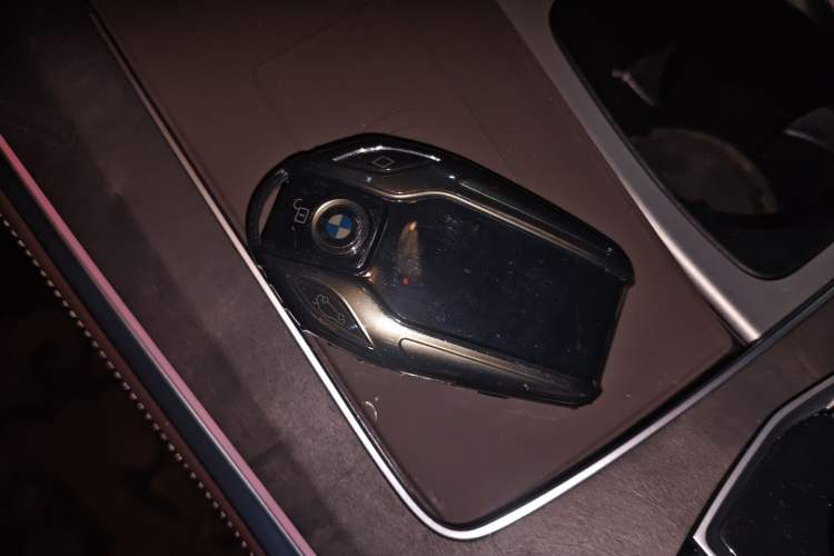 Used BMW X5 2022 xDrive 30Li Luxury M Sport Package