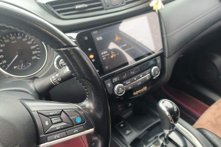 Used Nissan X-Trail 2020 2.5L XL ITS CVT 4WD Deluxe Navigation Edition Audio And AC Panel