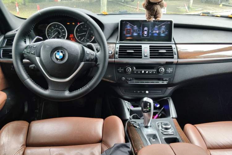 Used BMW X6 2011 xDrive35i
