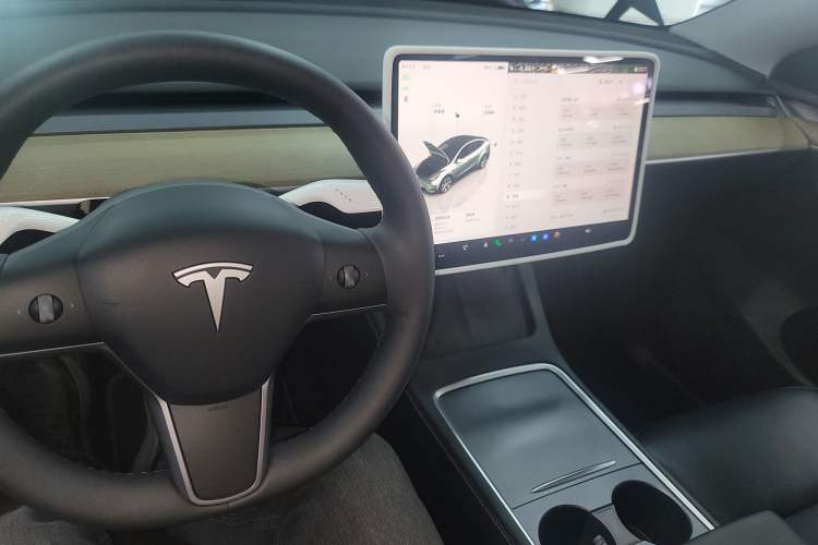 Used Tesla Model Y 2022 Revised Version Rear-Wheel Drive Center Console