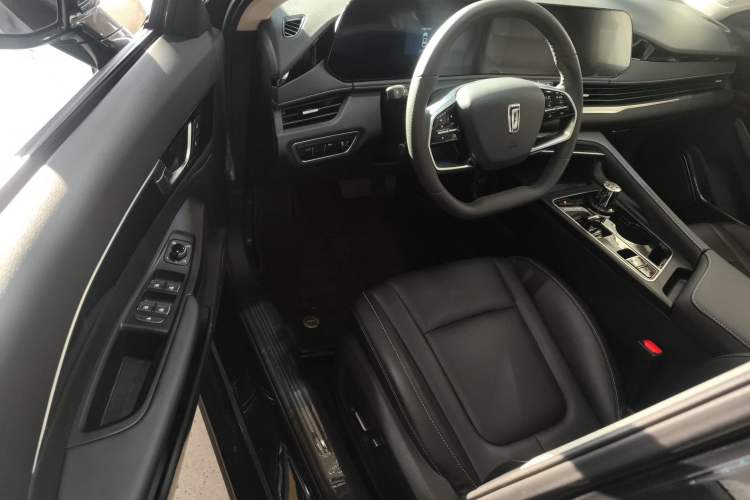 Used Bestune B70 2025 Dragon Edition 1.5T Enjoyment Model
