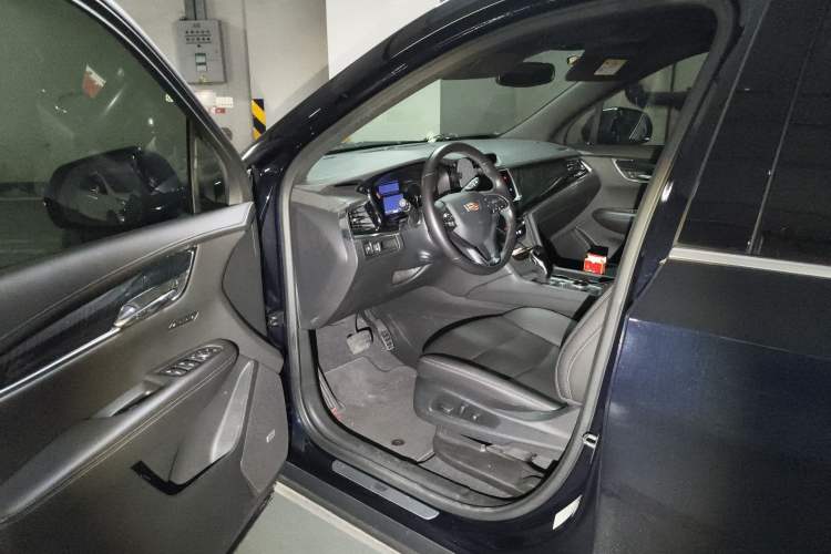 Used Cadillac XT6 2021 2.0T 6-Seater Two-Wheel Drive Luxury Version