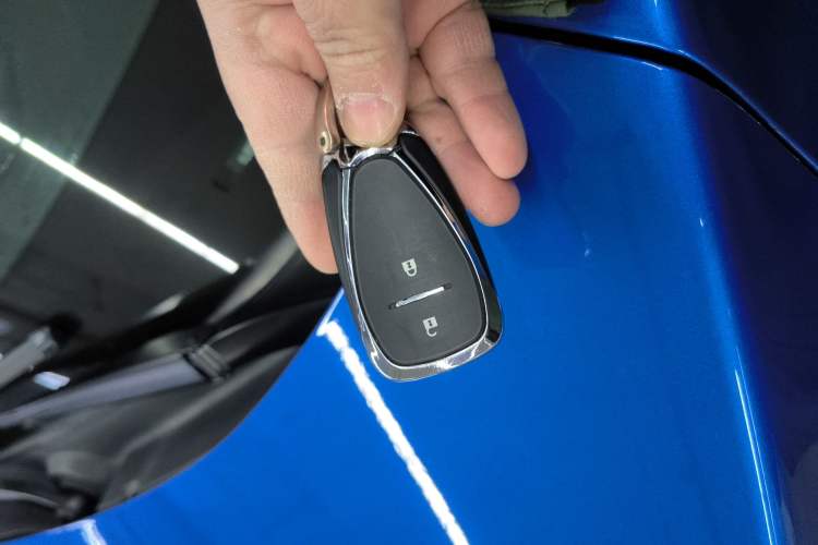 Used Chevrolet Trax 2022 Encore RS 1.5T CVT CoolMAX Vehicle Key