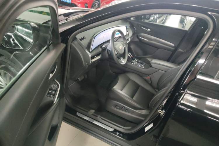 Used Cadillac XT4 2024 28T Two-Wheel-Drive Luxury Version Driver Seat