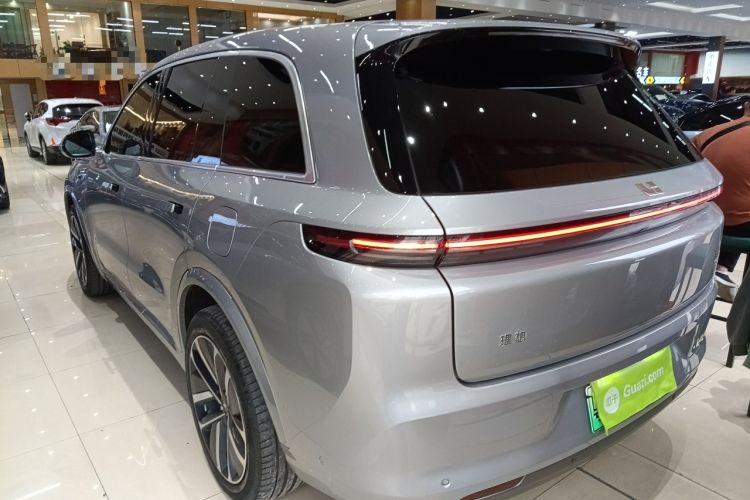 Used Li Auto L8 2023 Air model
