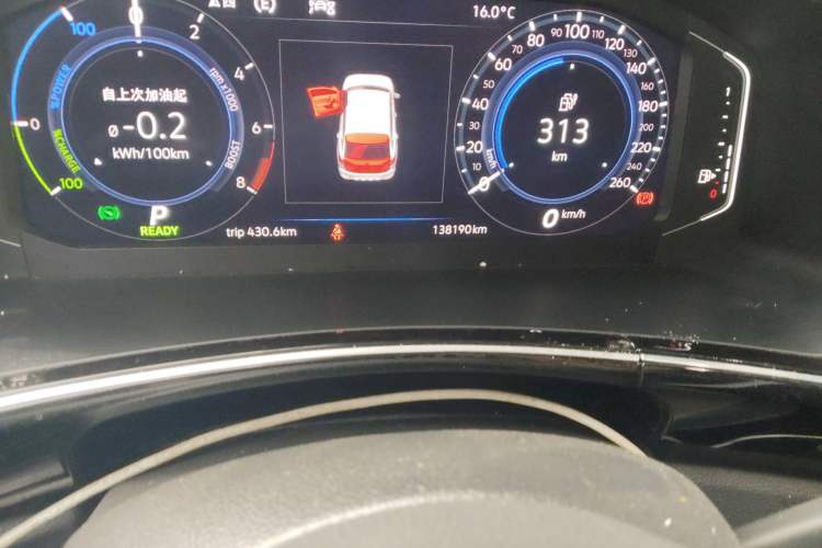 Used Volkswagen Tayron GTE Plug-in Hybrid 2020 1.4T Luxury Model Odometer Close Up