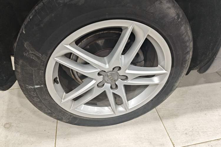 Used Audi Q5 2017 Plus 40 TFSI Technology Model