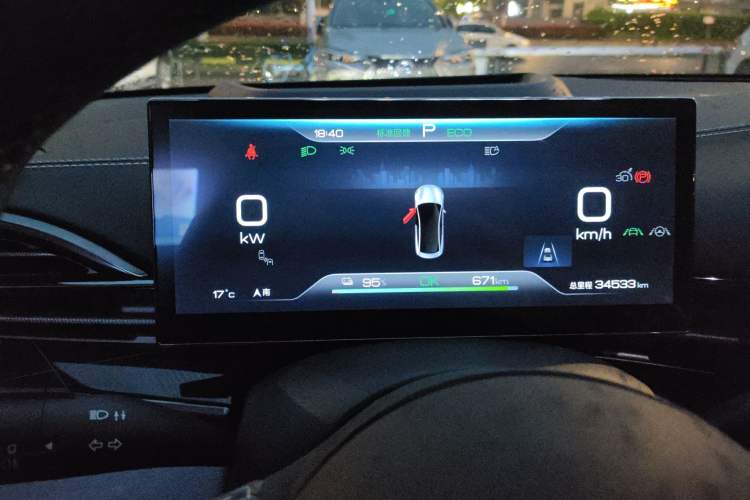 Used BYD Seal 2022 700 km Long-Range Rear-Wheel-Drive Version Instrument Cluster