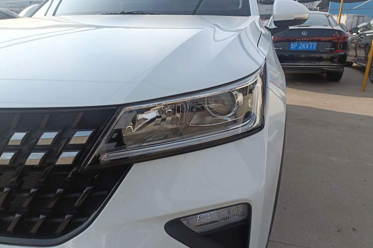 Used Wuling Alvez 2022 1.5L Manual Free-Style Model Left Front Headlight