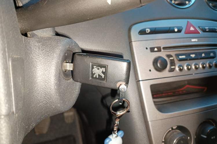 Used Peugeot 408 2011 1.6L Manual Comfort Edition Vehicle Key