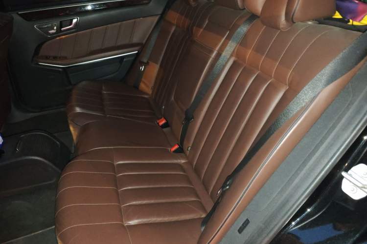 Used Mercedes-Benz E-Class 2015 Facelift E 260 L Luxury Edition