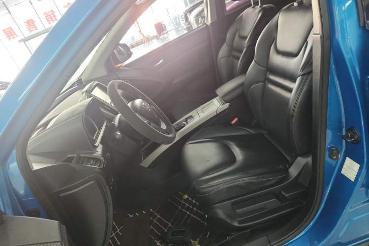 Used Luxgen U6 SUV 2015 1.8T Fashion Edition Left Front Seat