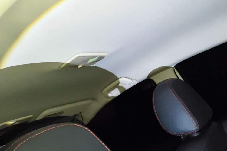 Used Haval H1 2016 Revised Version Blue Badge 1.5L AMT Comfort Edition
