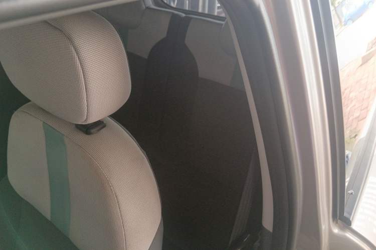 Used CHANGAN Lumin 2022 210km Sweet Edition Interior 4