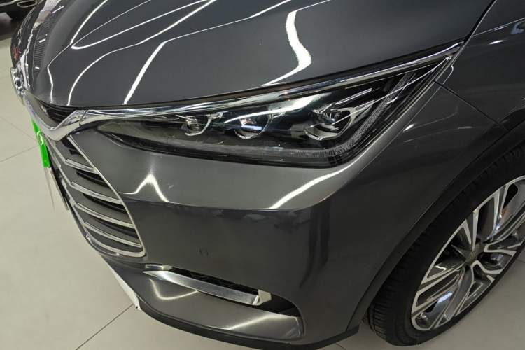 Used BYD Tang 2018 2.0T Automatic Smart Connect Prestige 7-Seater China V Standard