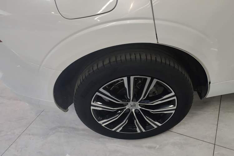 Used Volvo XC60 2022 B5 4x4 Smart Luxury Edition