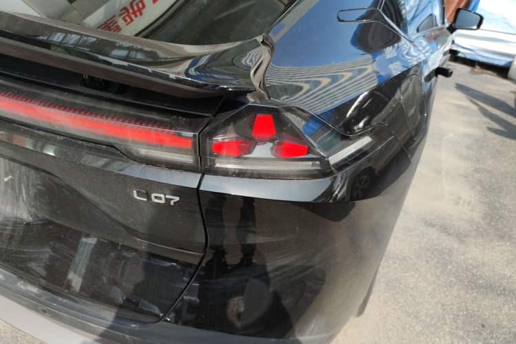 Used Deepal L07 2026 Model 550Ultra Huawei Qiankun ADS SE Edition
