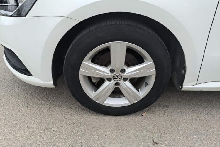Used Volkswagen Lavida 2018 Classic 1.5L Automatic Fashion Edition China VI Standard
