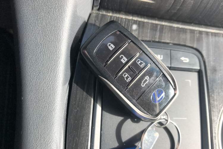 Used Lexus LM 2020 300h Seven-Seat Elegant Edition
