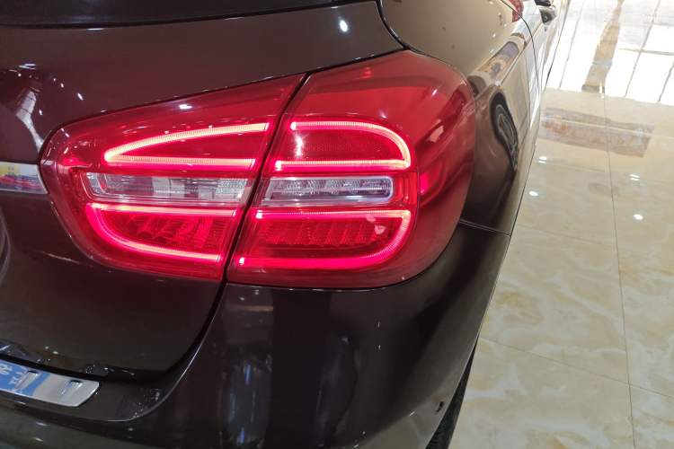 Used Mercedes-Benz GLA 2015 GLA 200 Fashion Model
