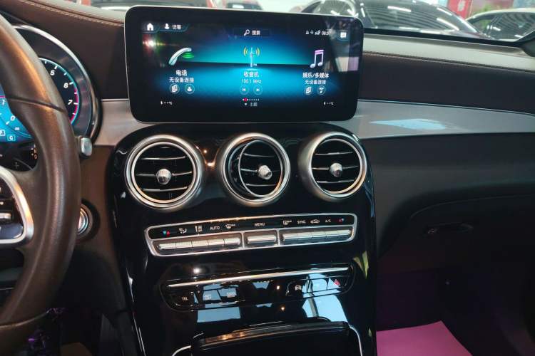 Used Mercedes-Benz GLC 2020 Facelifted GLC 260 L 4MATIC Dynamic Edition
