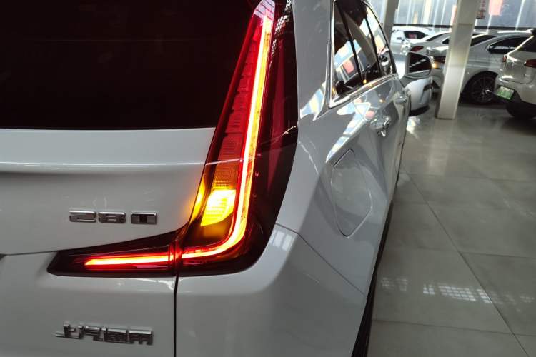 Used Cadillac XT4 2021 28T Two-Wheel Drive Tech Edition