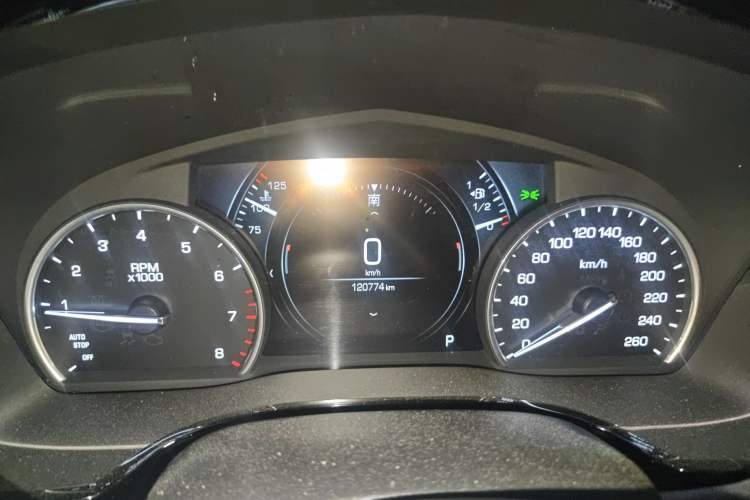 Used Cadillac XT5 2018 25T Luxury Model