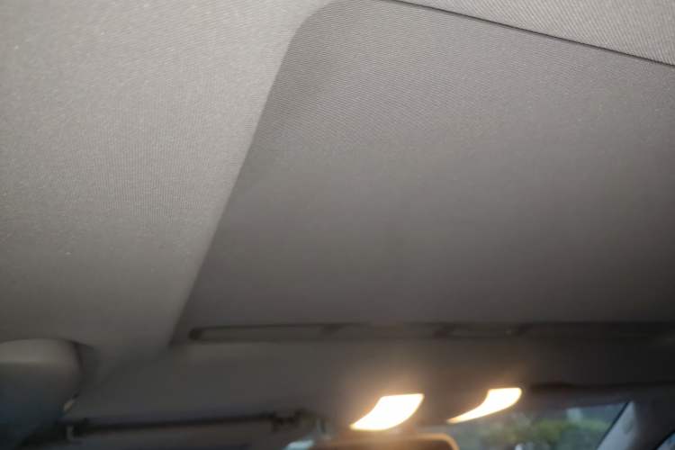 Used Mercedes-Benz E-Class 2012 E 200 L CGI Elegant Model Headliner