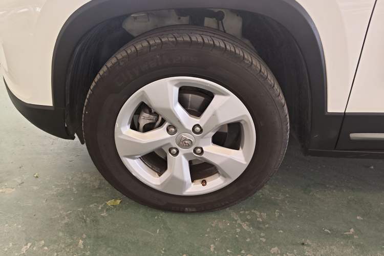 Used Baojun 510 2017 1.5L Manual Fashion Model
