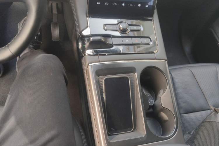 Used Nio ES8 2020 580 km Range Signature Edition Six-Seater Version
