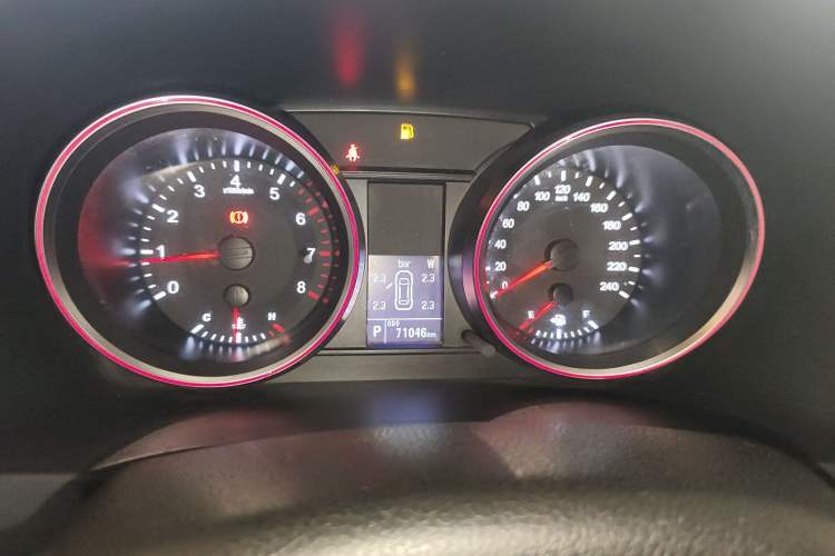 Used Haval H6 2015 Sport Edition 1.5T Automatic Two-Wheel Drive Luxury Model